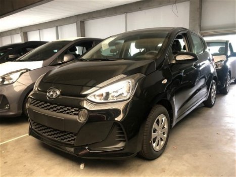 Hyundai i10 - Comfort + navi in diverse kleuren VAN 14.990, - VOOR 12.990, - 1