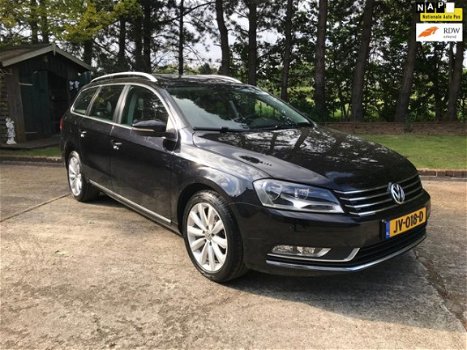 Volkswagen Passat Variant - 1.6 TDI Highline BlueMotion PANO, NAVI, LEDER, Zeer nette auto - 1