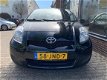 Toyota Yaris - 1.3 16v VVT-i 99pk 5D Aspiration - 1 - Thumbnail