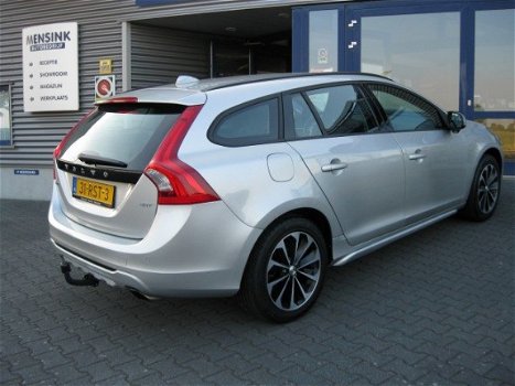 Volvo V60 - 2.0T 149KW Momentum - 1