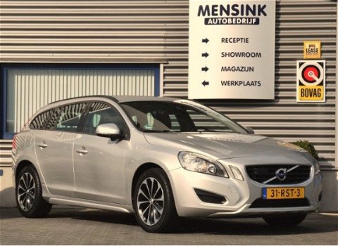 Volvo V60 - 2.0T 149KW Momentum - 1