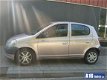 Toyota Yaris - YARIS; 1.0 16V VVTI 5-DRS - 1 - Thumbnail