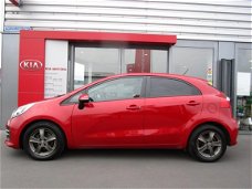 Kia Rio - 1.2 DynamicLine 7 JAAR GARANTIE