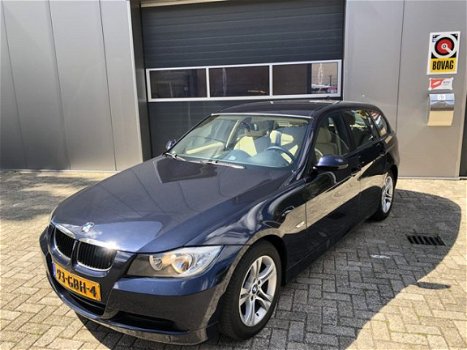 BMW 3-serie Touring - 318i Business Line Aut. Clima/Navigatie - 1
