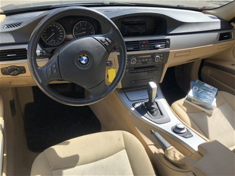 BMW 3-serie Touring - 318i Business Line Aut. Clima/Navigatie - 1