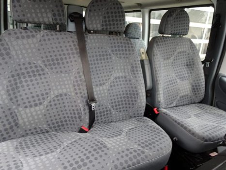 Ford Transit Kombi - 300S 2.2 TDCI Airco Cruise Navi 9 persoons incl btw en bpm € 14.950 1e eigenaar - 1