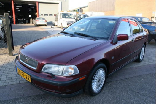 Volvo S40 - 1.8 Comfort Automaat Airco 5drs APK - 1