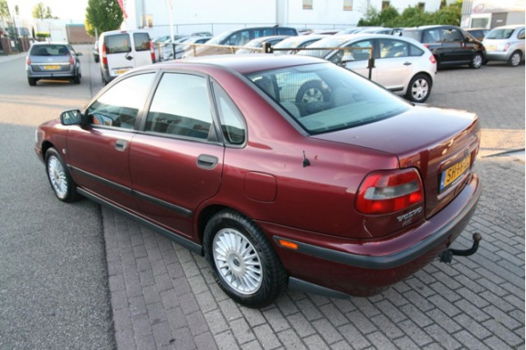 Volvo S40 - 1.8 Comfort Automaat Airco 5drs APK - 1