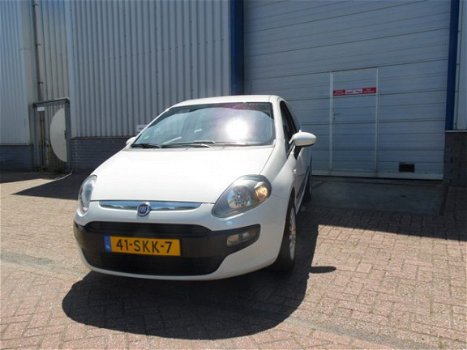 Fiat Punto Evo - 1.3 M-Jet Mylife 5drs, S&S, TomTom, Airco, Multi-media 78dkm - 1