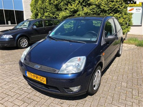 Ford Fiesta - 1.3 Futura NIEUWE APK//AIRCO//RIJD SCHAKELD GOED - 1