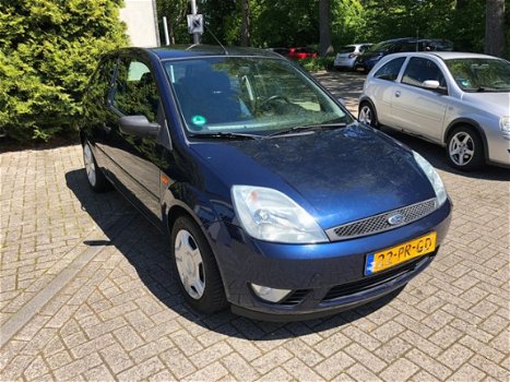 Ford Fiesta - 1.3 Futura NIEUWE APK//AIRCO//RIJD SCHAKELD GOED - 1