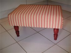 Footstool 41x62cm - rode streep - 550 mahonie - Nieuw !!