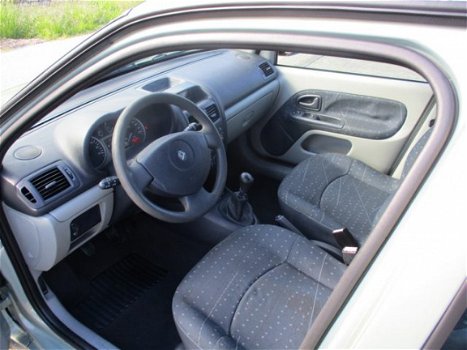 Renault Clio - 1.2-16V Dynamique , 5 Deurs zeer nette auto - 1