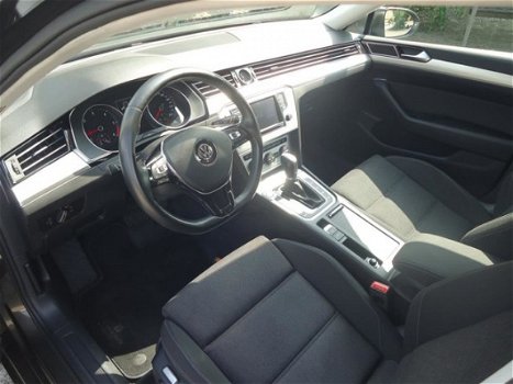 Volkswagen Passat Variant - 1.6 TDI Comfortline NAVI LED - 1