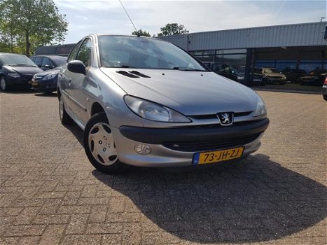 Peugeot 206 - 1.4 Gentry 5drs Airco - 1