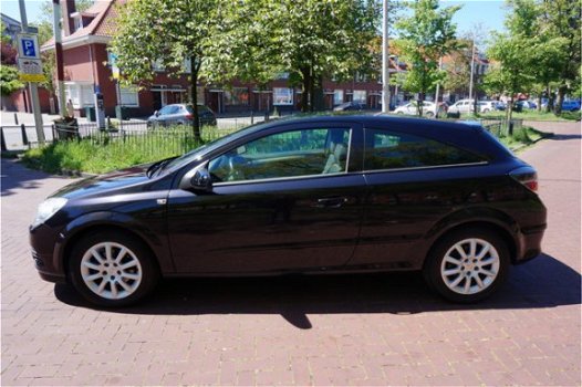 Opel Astra GTC - 1.6 Temptation PANORAMADAK/VOORRUIT - 1