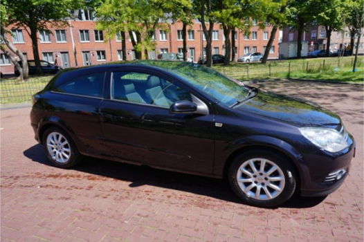 Opel Astra GTC - 1.6 Temptation PANORAMADAK/VOORRUIT - 1