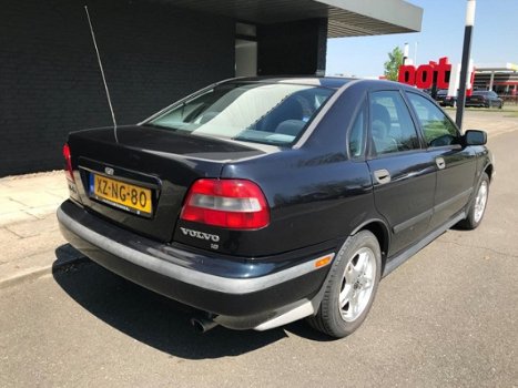 Volvo S40 - 1.8 - 1