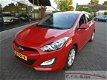 Hyundai i30 Wagon - 1.6 CRDI Business Edition - 1 - Thumbnail