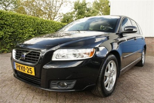 Volvo V50 - 2.0D 135PK MOMENTUM STORING AUTOMAAT - 1