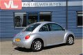 Volkswagen New Beetle - 2.0 Highline | Lichtmetalen velgen | Centrale deurvergrendeling | Nette auto - 1 - Thumbnail