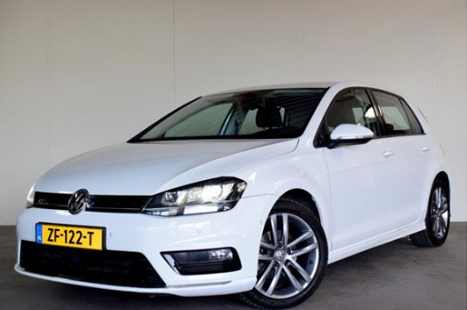 Volkswagen Golf - 1.6 TDI R-line ADAPT. CRUISE/NAVI/LEER/XENON/ELEK. STOELEN - 1