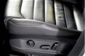 Volkswagen Golf - 1.6 TDI R-line ADAPT. CRUISE/NAVI/LEER/XENON/ELEK. STOELEN - 1 - Thumbnail