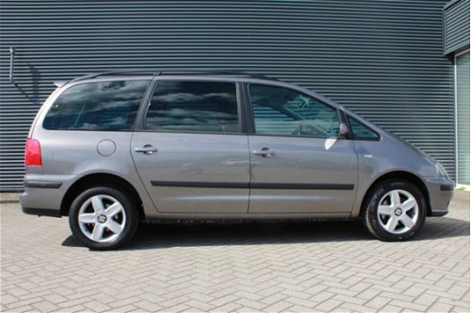 Seat Alhambra - 1.9 TDi Automaat Signo 7-Persoons Leer Navigatie - 1