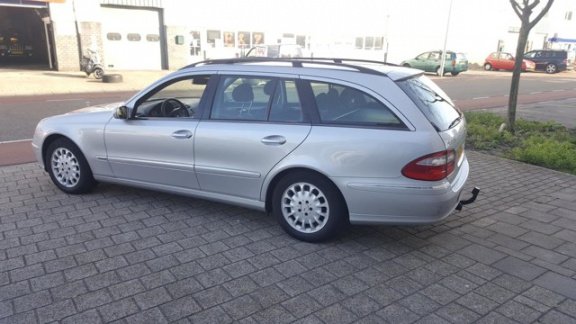 Mercedes-Benz E-klasse Combi - 220 CDI Avantgarde - 1