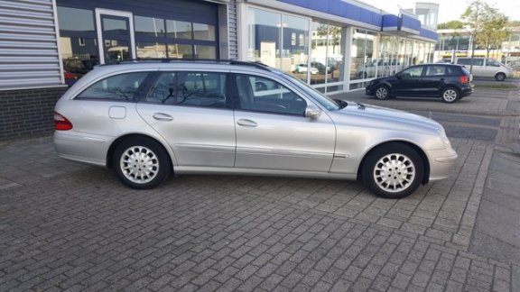 Mercedes-Benz E-klasse Combi - 220 CDI Avantgarde - 1