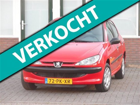 Peugeot 206 - 1.1 XR 5DRS/NIEUWE APK/NAP/SUPER ZUINIG - 1