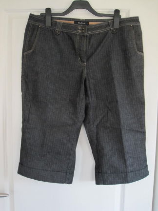 Korte broek One Touch grijs met streepje maat 46. - nr. 1