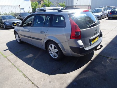 Renault Mégane Grand Tour - 1.5 dCi Dynamique Comfort - 1