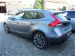 Volvo V40 Cross Country - 1.6 D2 Momentum 1e eigenaar dealer NL auto navi trekhaak LED - 1 - Thumbnail