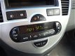 Kia Carens - 2.0 CVVT EX AUTOMAAT AIRCO PDC Elek.Ramen/Spiegels RadioCD - 1 - Thumbnail