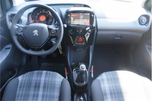 Peugeot 108 - Allure 72 pk Climate Control | Camera | Radio - 1