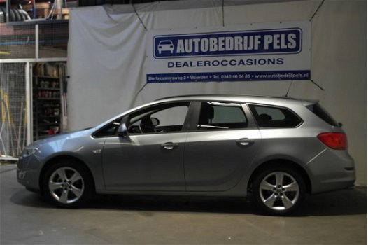 Opel Astra Sports Tourer - 1.4 Turbo Edition 17 Inch LM velgen, Airco, Lederstuurwiel, Pdc v en a, E - 1