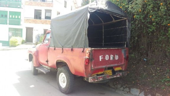 Ford F100 - 1