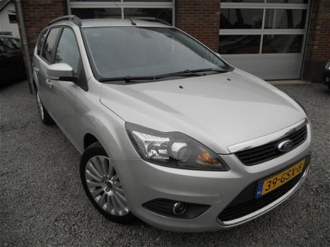 Ford Focus Wagon - 1.6 Titanium - 1