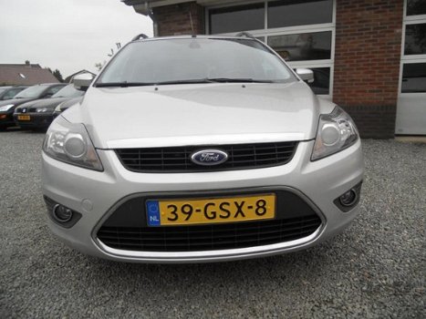 Ford Focus Wagon - 1.6 Titanium - 1