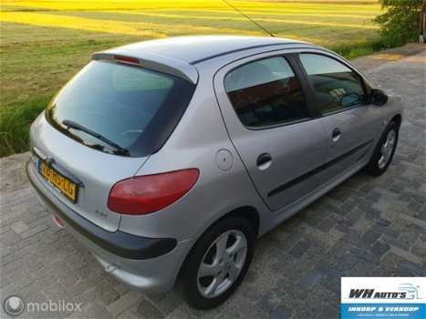 Peugeot 206 - 1.4 XT zeer netjes - 1