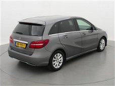 Mercedes-Benz B-klasse - B180d 109PK Aut. Edition (LED/Nav/Pdc)