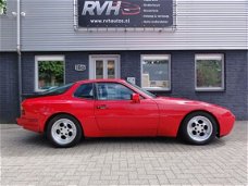 Porsche 944