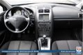 Peugeot 407 SW - 2.0 16V XR Airco | Navigatie | Trekhaak - 1 - Thumbnail