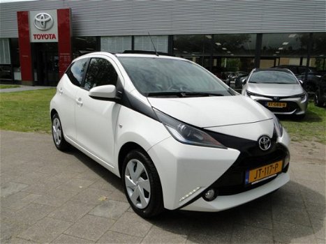 Toyota Aygo - 1.0 VVT-i x-wave Airco/Camera/NL auto - 1