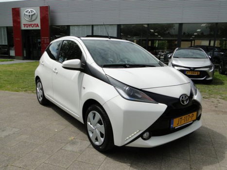 Toyota Aygo - 1.0 VVT-i x-wave Airco/Camera/NL auto - 1