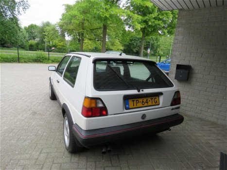 Volkswagen Golf - 1.8 GTI Inj - 1