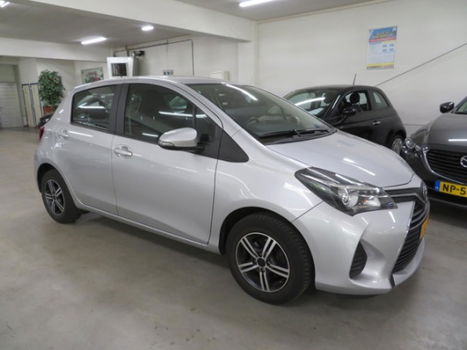 Toyota Yaris - 1.0 VVT-i Trend 5 drs. Airco - 1