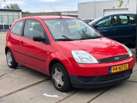 Ford Fiesta - 1.3 Ambiente/Stuurbkr/Nieuwe APK/Goed onderhouden - 1