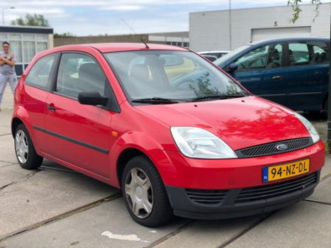 Ford Fiesta - 1.3 Ambiente/Stuurbkr/Nieuwe APK/Goed onderhouden - 1